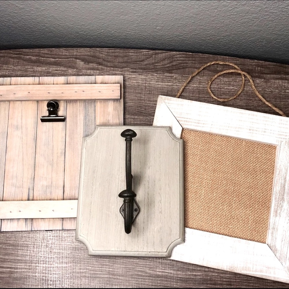 3 Piece Home Decor Bundle Pictures|Hanger|Push Board